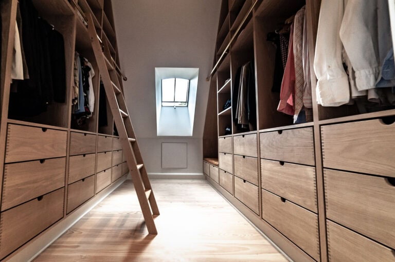 walk_in_closet_1